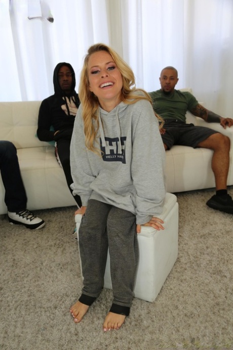 petite brune sexe xxx photo