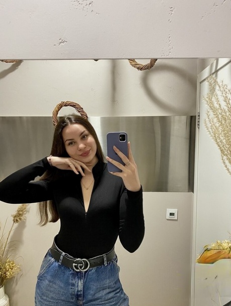 tetas grandes en público desnudos superiores fotos