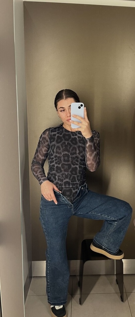 tight jeans art porn pic