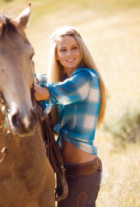 Beth Williams star exclusive photo