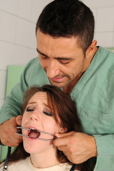 מותק קטן בלעדי גלריות