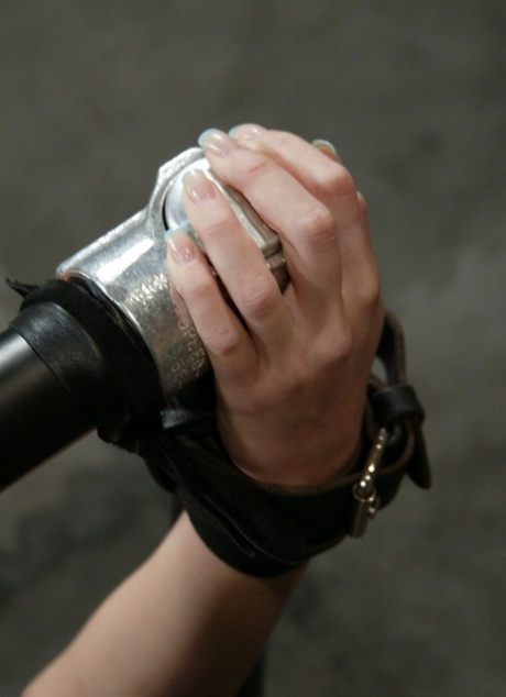 payudara besar deepthroat eksklusif foto