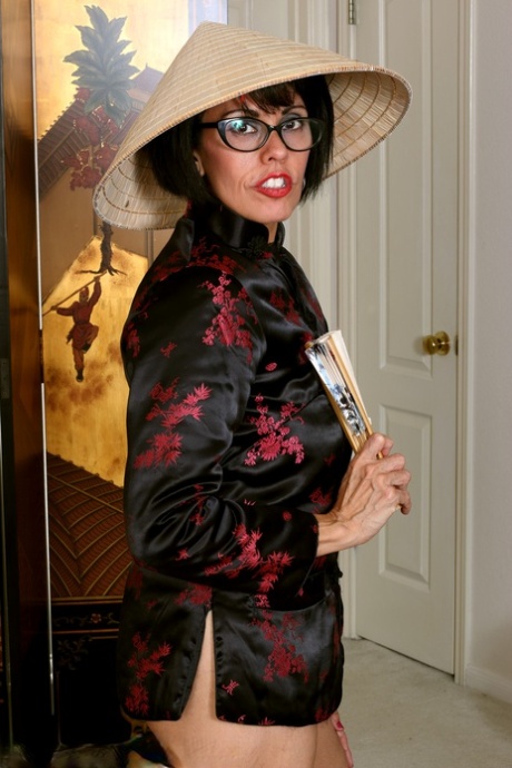 Gypsy Vixen nude pornstar photo