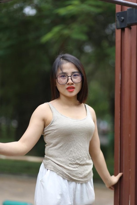 asian glasses sex photo