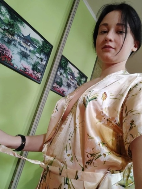 奶奶脱衣服 完美的 圖片