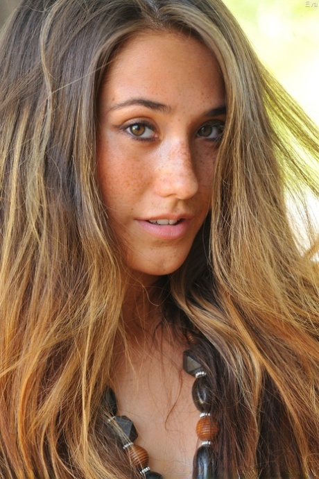 ברונטית מילפית פורנו גלריות