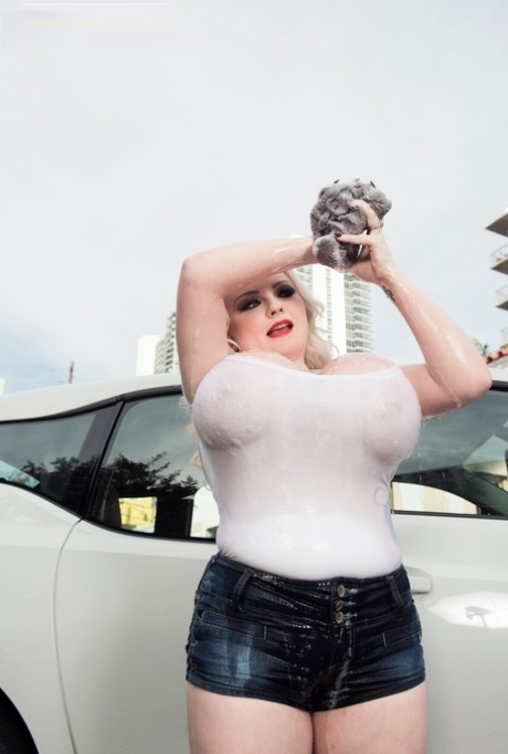 gros seins huilés pornographique sympa galeries