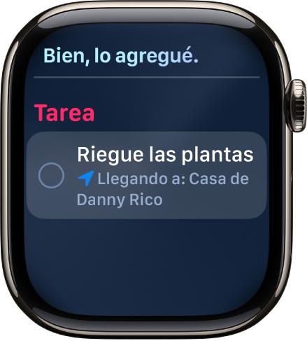 La pantalla de Siri mostrando un recordatorio que se agregó a una lista de pendientes.