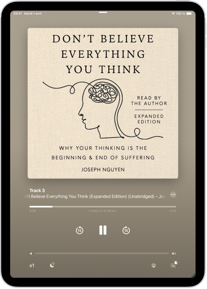 L’écran du lecteur de livres audio affiche, de haut en bas, la couverture du livre audio, le nom de la section en cours de lecture, la tête de lecture, le bouton de pause et les boutons Revenir et Avancer. En bas se trouve le curseur de volume et, en dessous, des boutons permettant de contrôler la vitesse de lecture, de régler une minuterie de veille, de choisir une destination de lecture et d’afficher une liste des pistes du livre.