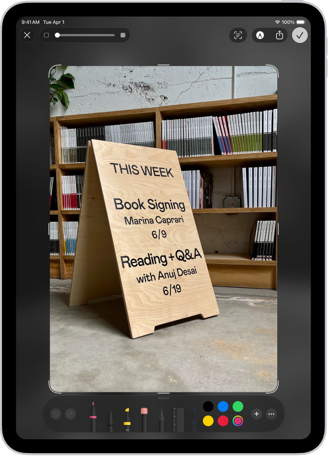 Skjermbildeskjermen med knapper øverst (fra venstre mot høyre) for Lukk vindu, Tekst i objektivet, Merking, Del og Ferdig. Merking-verktøyene er nederst.