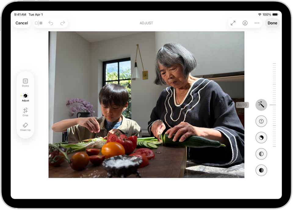 تصویر ایپ میں ترمیم کی اسکرین جس کے مرکز میں ایک تصویر نظر آ رہی ہے۔ تصویر کے بائیں جانب ایڈجسٹ کریں، فلٹر اور کراپ کریں بٹن ہیں اور ایڈجسٹ کریں منتخب کیا گیا ہے۔ تصویر کے دائیں جانب افیکٹ میں ترمیم کرنے کے لیے بٹن اور ہر افیکٹ کی سطح کو ایڈجسٹ کرنے کے لیے ایک سلائیڈر ہے۔