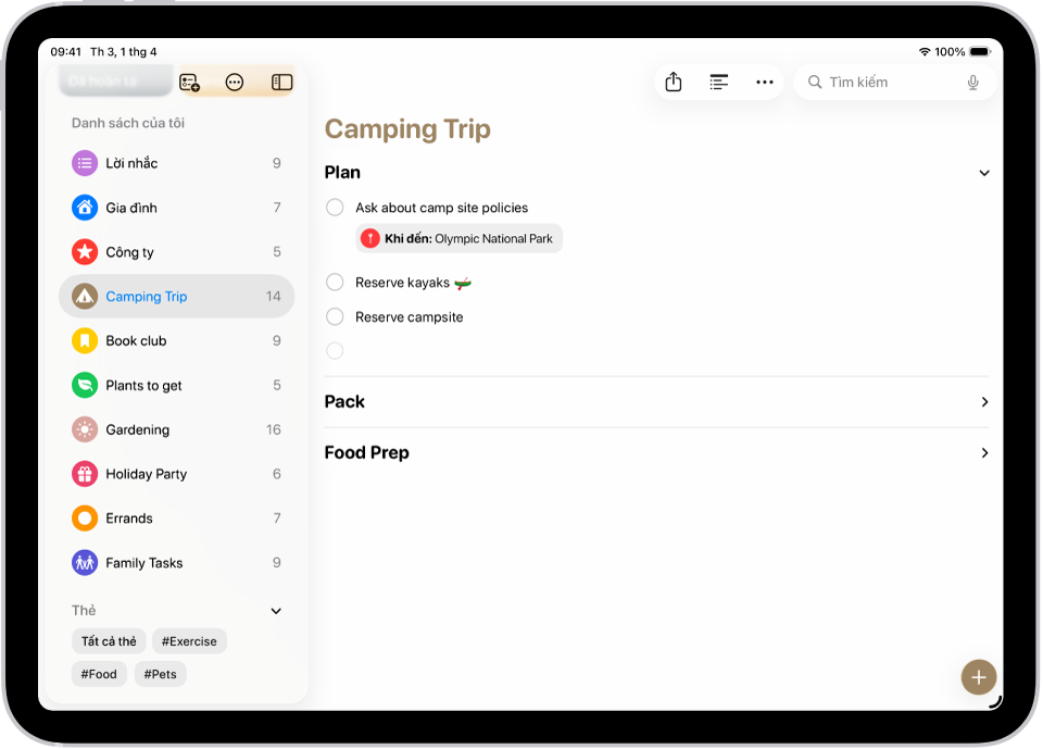Ứng dụng Lời nhắc đang hiển thị một danh sách có một phần được mở rộng và các phần khác được thu gọn.
