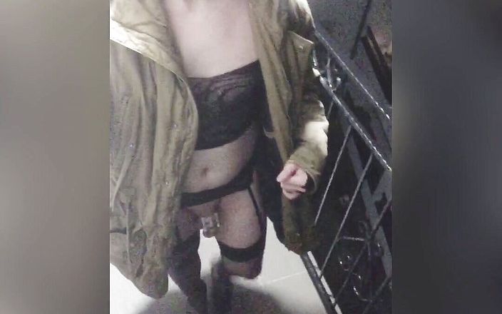 Sissyvalerie69: First time flashing on my balcony