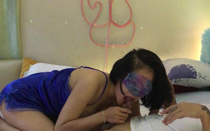 MiuBabee: La chica que se cambió de ropa para prepararse para...