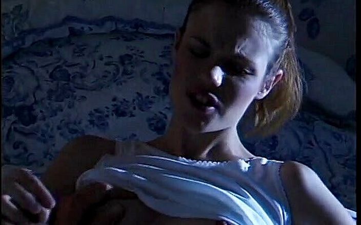 Smokin Hot Teens: Секс поздней ночью тинки