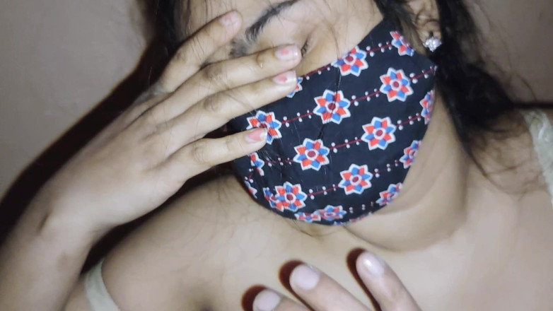 Faryal: Desi Horny Girl Handjob Hot Cum