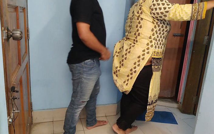 Aria Mia: Indian Stepmom Fucked While Cleaning the House
