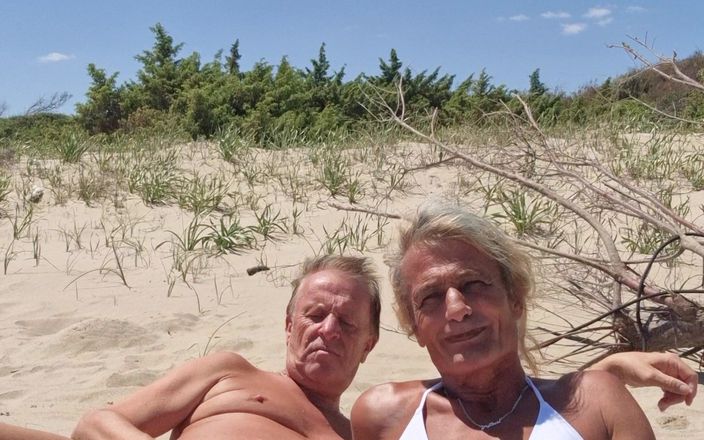 Gigi and David: Nudist Beach Stripchat Sex Show Gigindave Shemale Girlfriend Public Encounter...