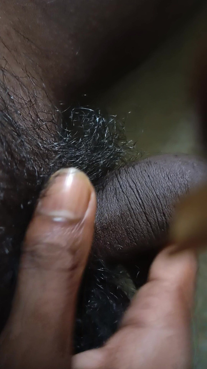 Biglandsanu: Kolkata Hot Boy Big Cock Mustering Chamay Koi Agar Sex...