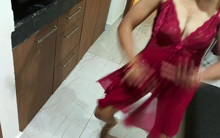 Myhotwife369: Супер-сексуальный танец пенджабской муджры Королевы Симрана с горячим тугим трахом и спермой
