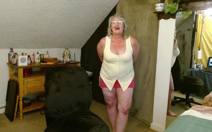 dawnskye1962: 1261 La tutora de sexo de Jay se expone a...