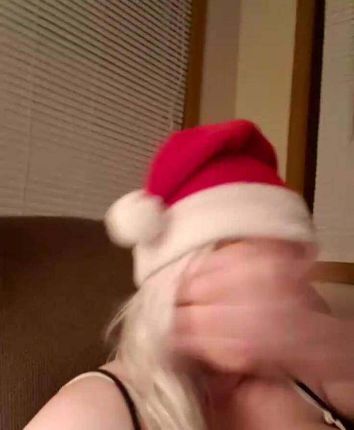 Bustyvlonder: Mostrándotelos para ti en navidad!