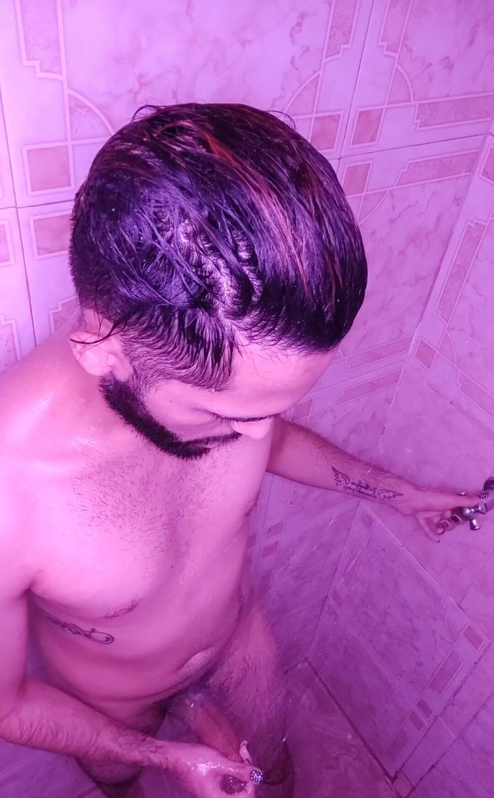Camilo Brown: Would you like to shower with me?
