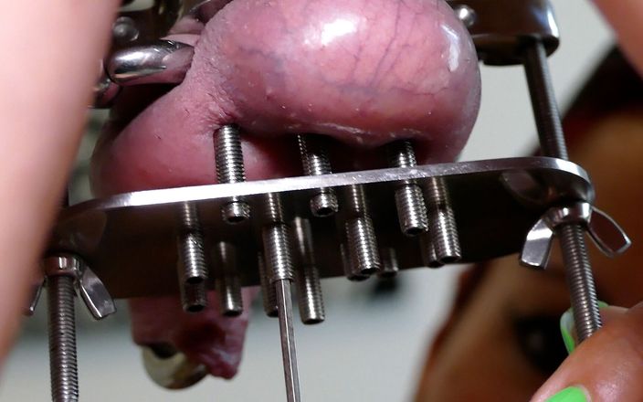 Fetish Bear Productions: Lady morgana metallisiert sklaven F