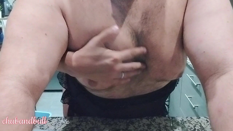Chub_Bull: Enjoying the boobs of the cow