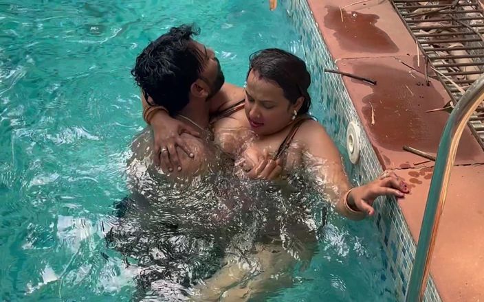 Kamasutra61: Индийская горячая пара, полное видео траха в сексе у бассейна, вирусный ММС клип