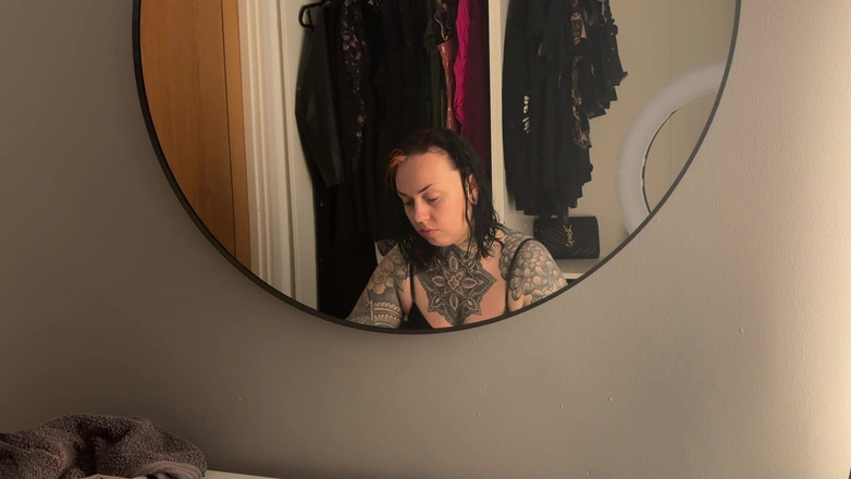 Miss Valentina: I Get Ready, You Get Ignored