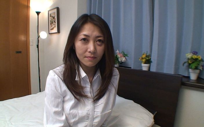 My Porn King: Hairy Japanese mature is doing her first porn video
