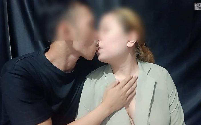 Skandal Story: Ofis asistanımın evine uğrayın