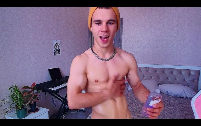 Max_Russell: Flex with oil