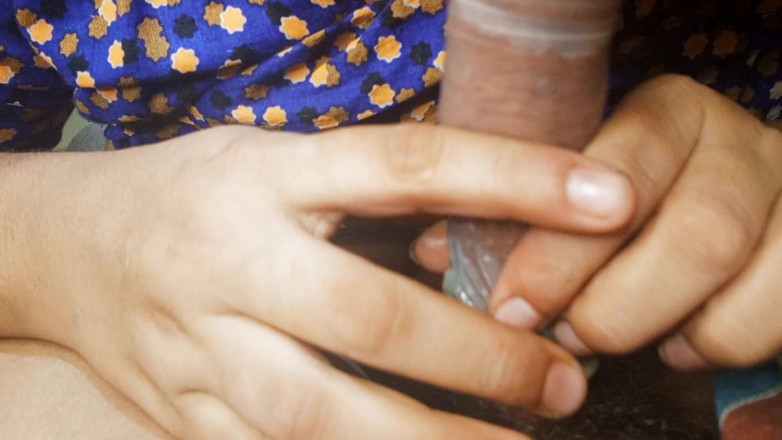 Dhaka sex: Indian Girl Cuckold Husband Wife Blowjob Like Icecream
