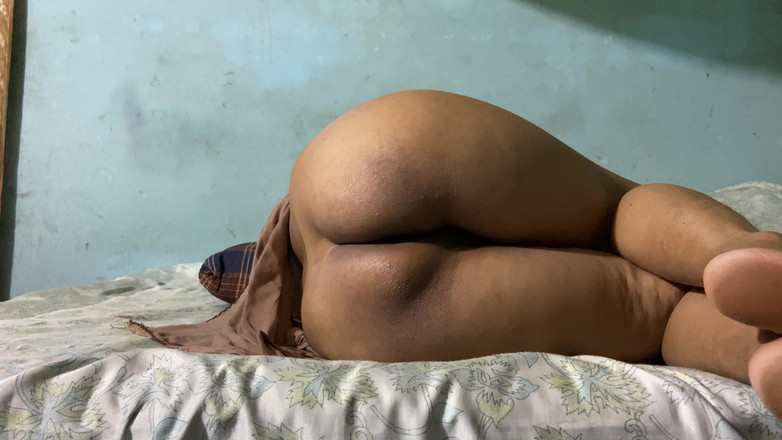 SAFI-SEXY: Seeing My Wife's Step Sister Alone, I Took Advantage of...