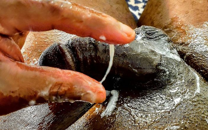 Golden flask of immortality: Бессмертный Эль, круглая Crystal Clear в стекле при прямых солнечных лучей, блестящая сперма