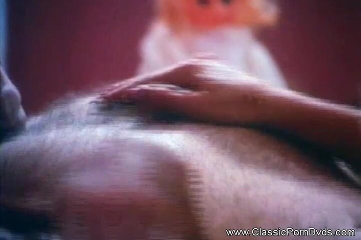 Classic Porn DVDs: Любители занимаются хардкорным сексом в винтажном видео