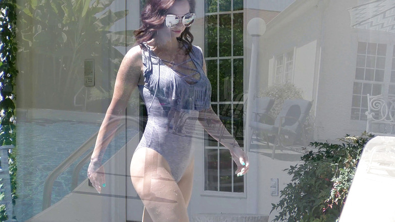 Ashley Sinclair: Más caliente milf parte 1