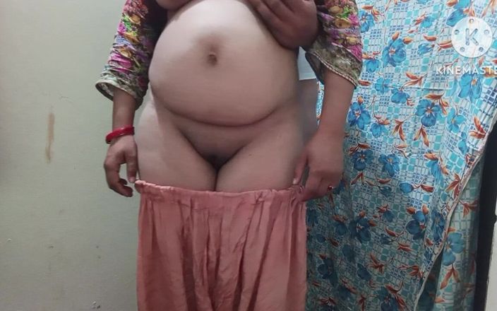 Lubnawife: Pelanggan wanita semok pakistan ngentot pantatnya pakai susu sama tukang...
