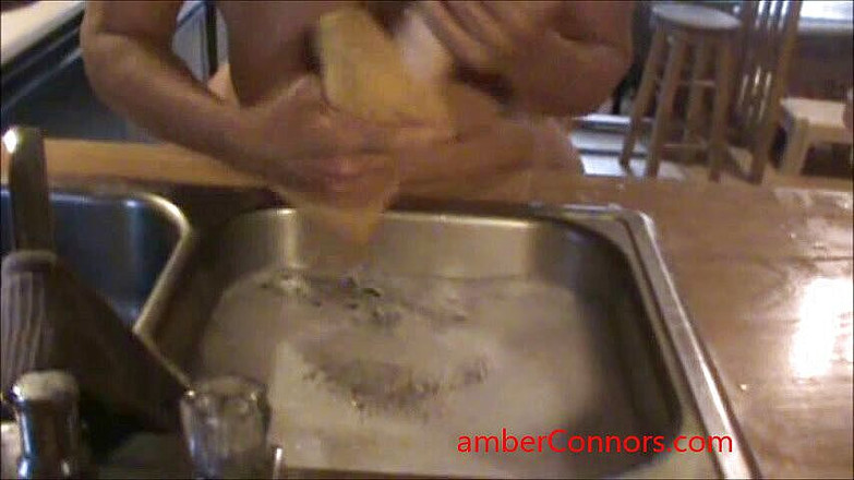 Amber Connors: Kitchen sponge