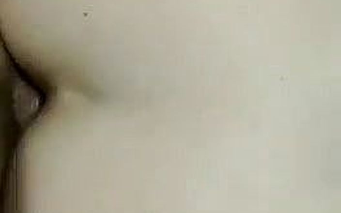 Tommyr1limited: First amateur anal video of the beautiful Sara