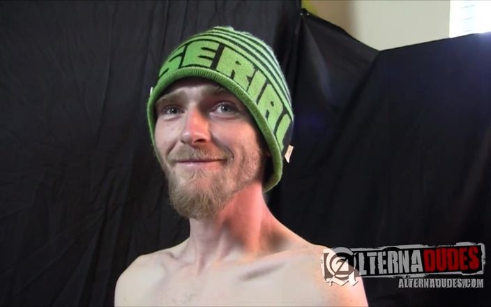 Alterna dudes: Petite Gay Willy Wiggles Fits Huge Dildo Into His Asshole