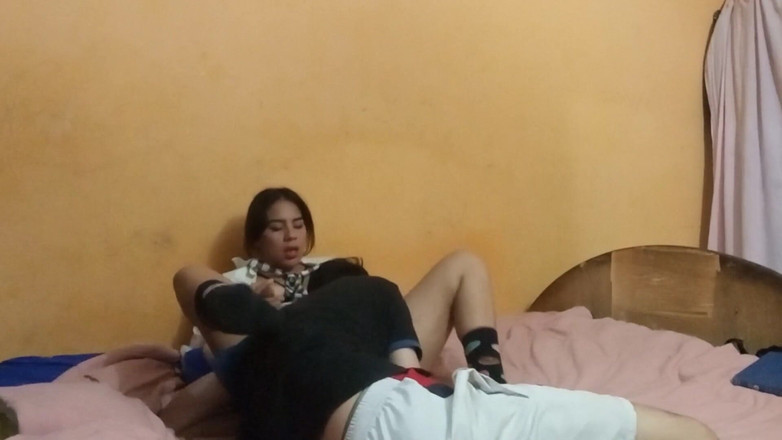 Artemisa74: Horny College Girl Calls Her Classmate to Have Sex with...