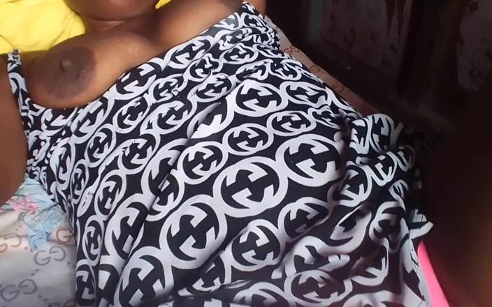 Super sexy ebony cuties: Reiben meiner haarigen muschi, thres my knickers, erstaunliche stöhnende orgasmen
