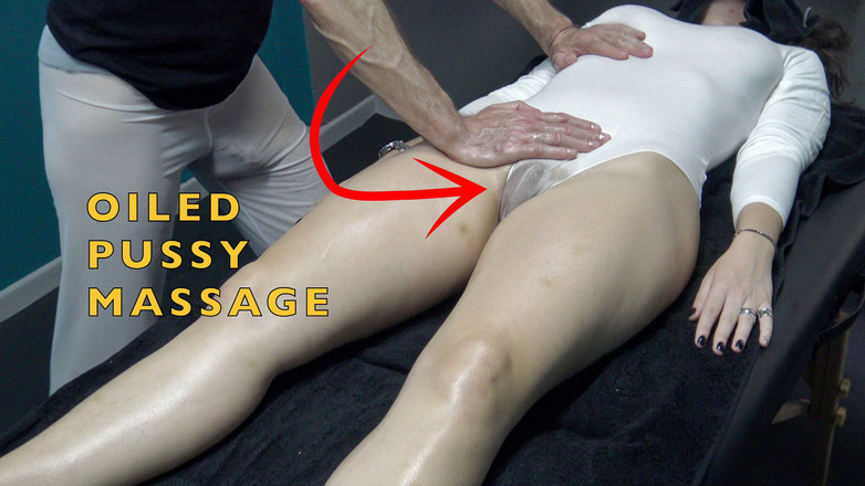 Markus Rokar Massage: Oiled pussy massage in massage room