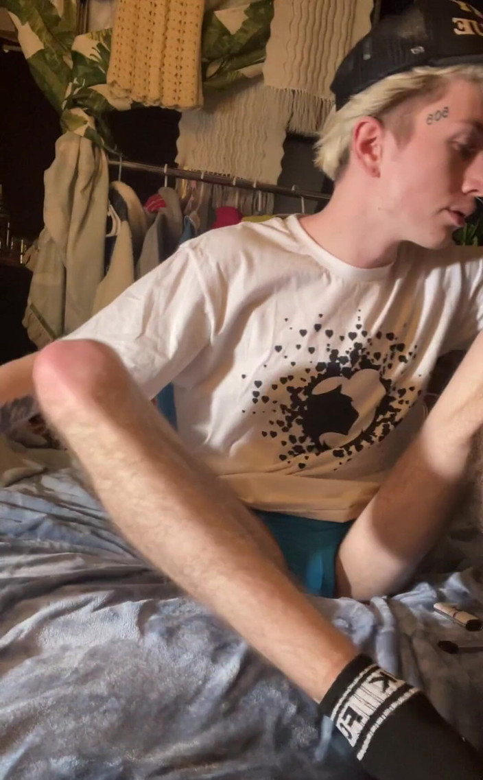 GhostCams: Hey Kings! I Hope Ur All Having an Okay Day...