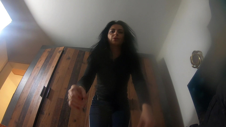 MilfyCalla: Vine tan duro pensando en ser follada por una gran...