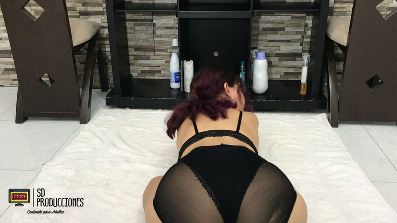 MAFELAGO: While My Stepsister Works Out I Get Very Horny
