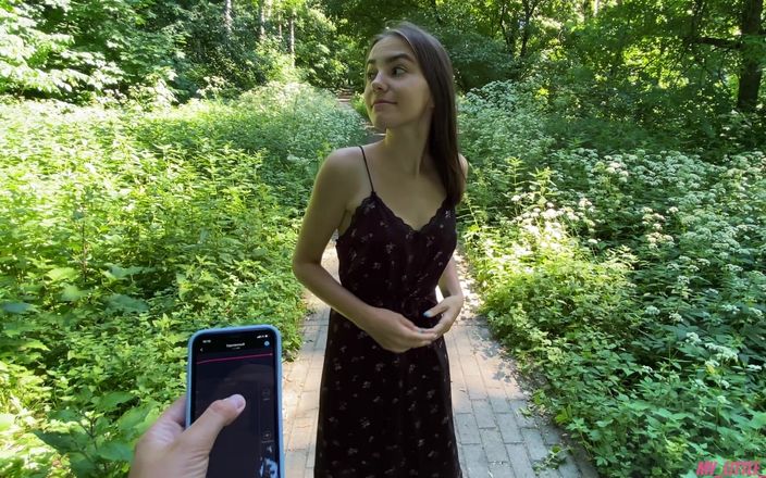 My Little Betsy: Walk In The Woods With Lush Ended With Cuming On...